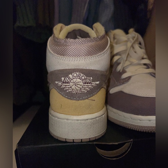 Air Jordan 1 - Picture 6 of 7